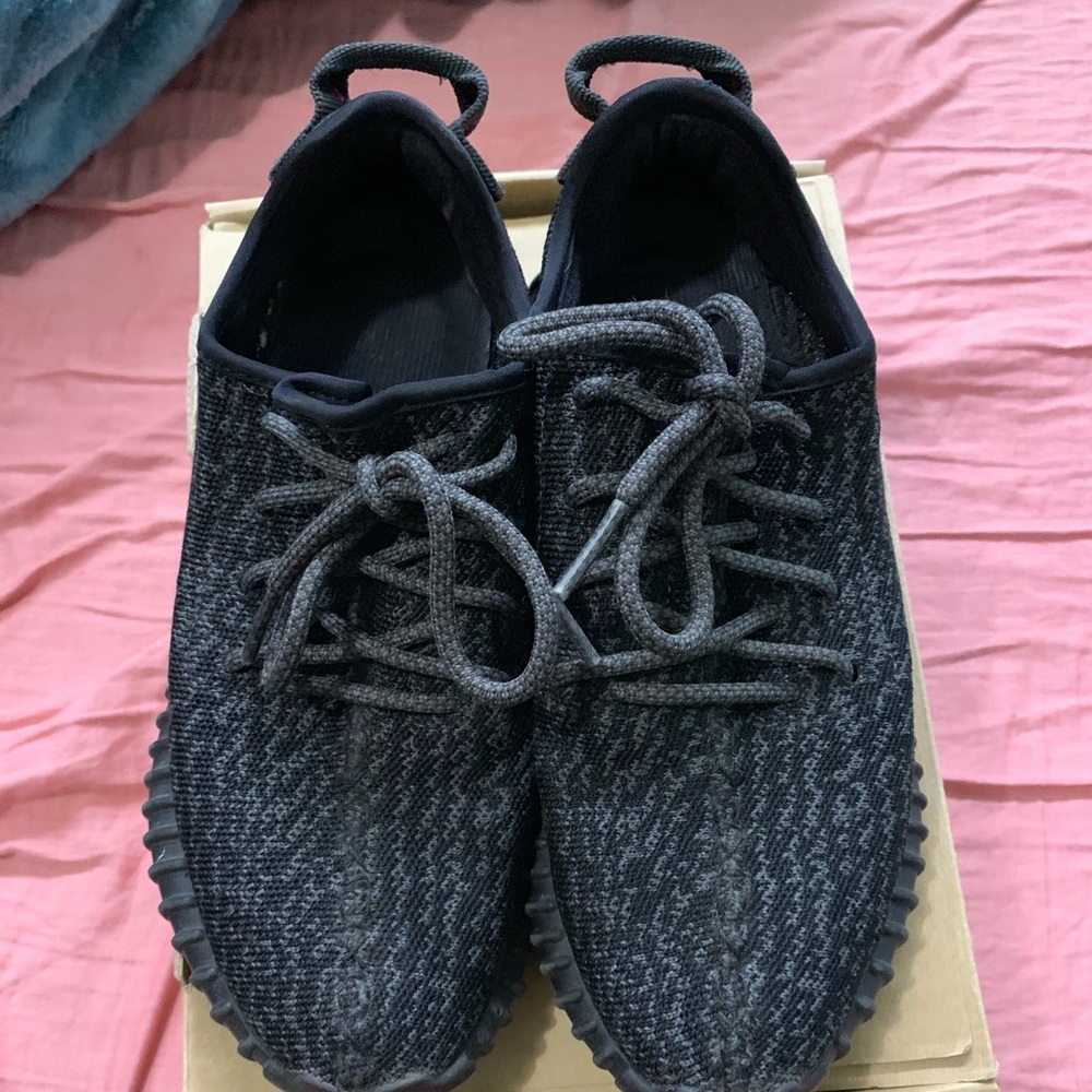 Yeezy 300 Pirate Black (USED)
